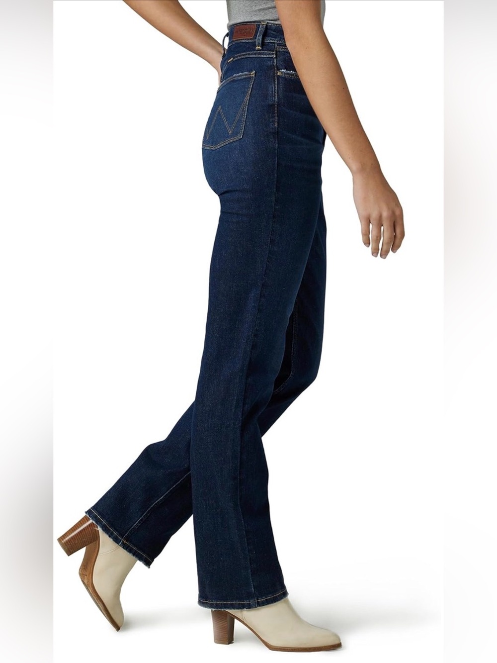 Wrangler High Rise True Straight Fit Jean Berry Dark NWOT Size 10 - Picture 2 of 8